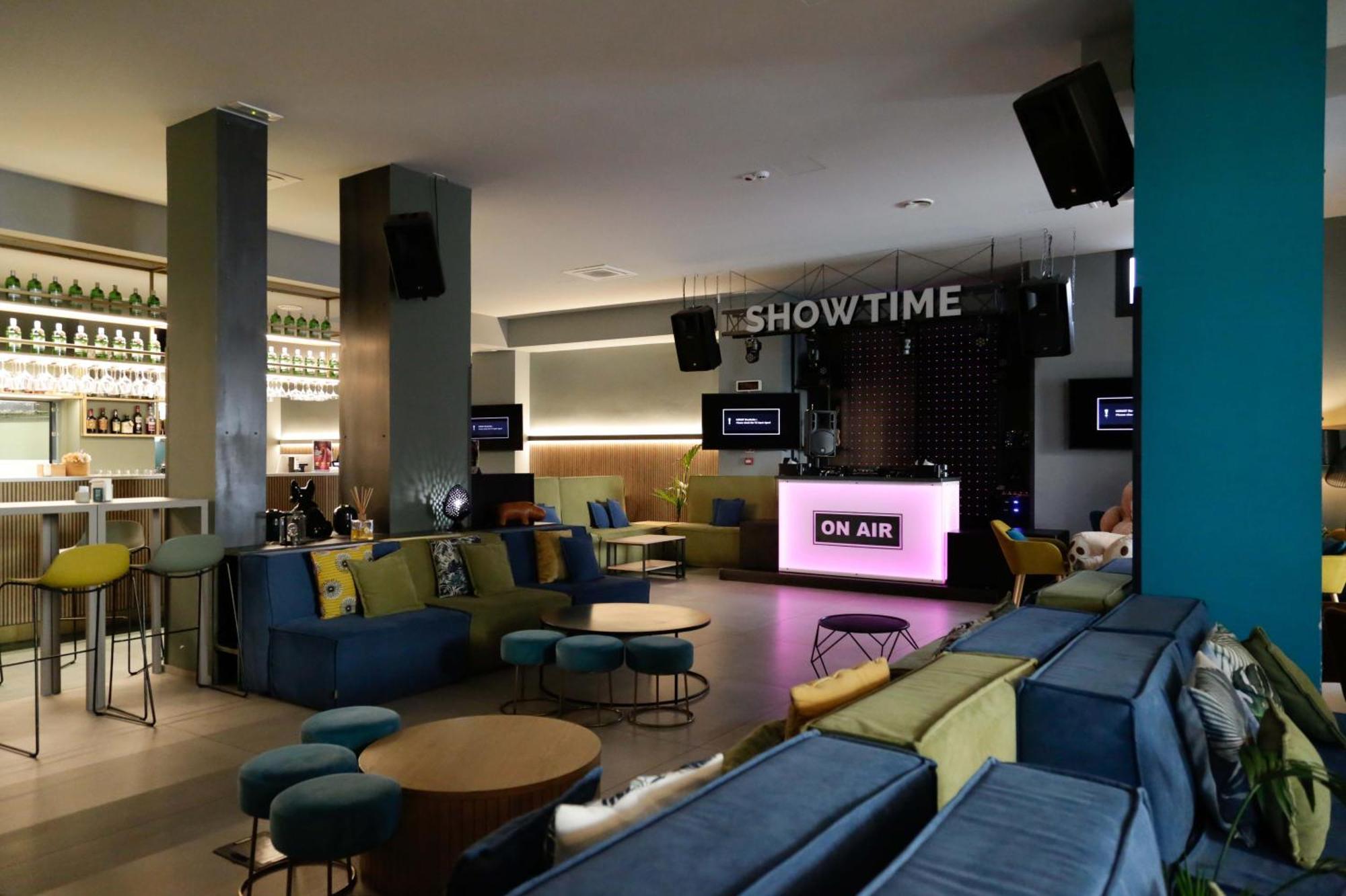 Arryvo Hotel Лечче Экстерьер фото