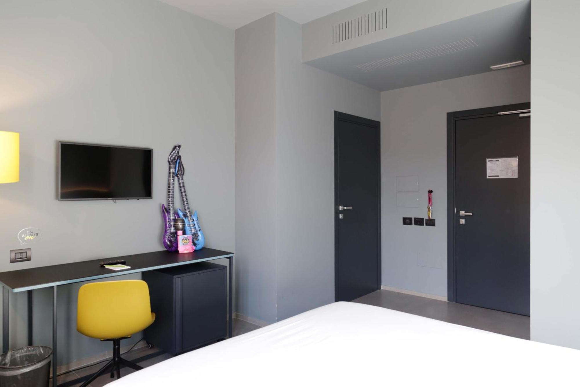 Arryvo Hotel Лечче Экстерьер фото